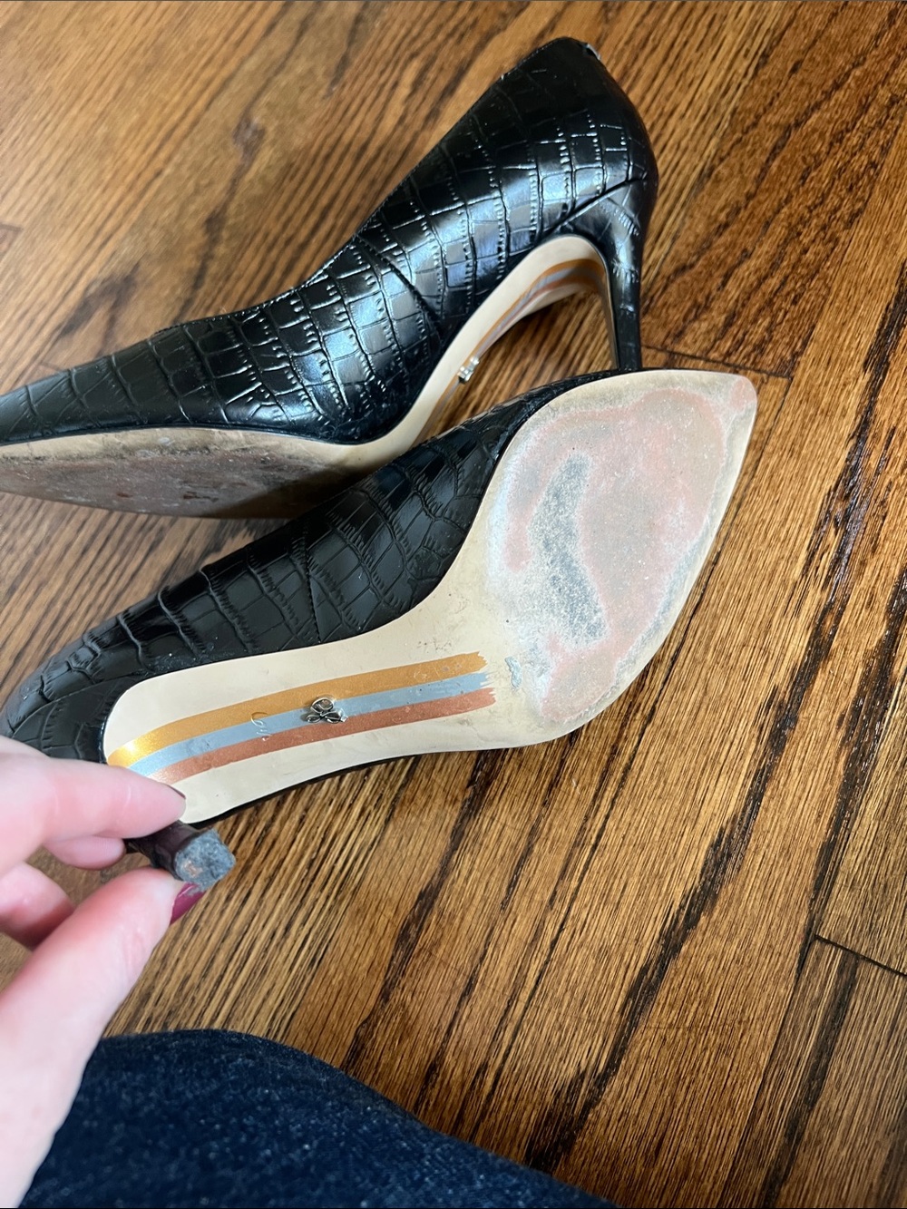 Sam Edelman Black Pointed Toe Croc-Embossed Pumps - Picture 6 of 6